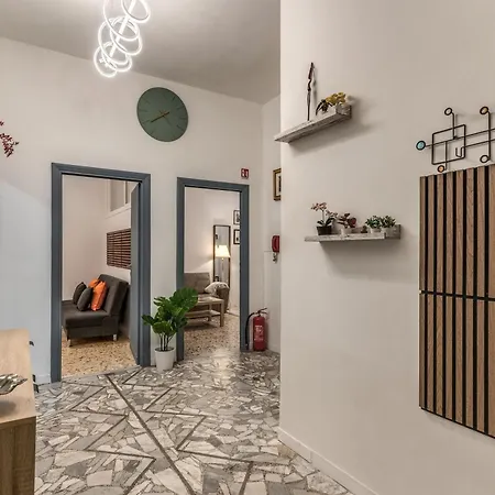 Cinecitta Corner Apartment